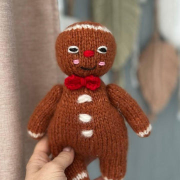 Gingerbread Man knitting toy pattern - 2 needles version
