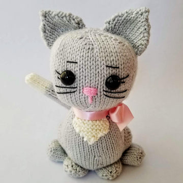 Sitting Pretty Kitten