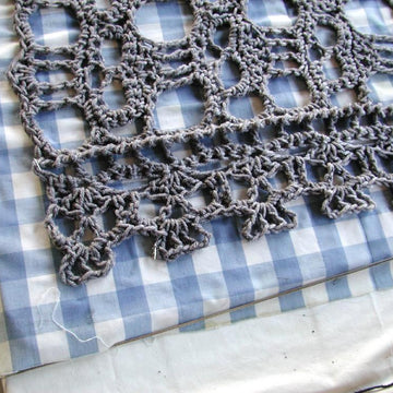 Instant Gratification XXtra Creepy Skull Shawl