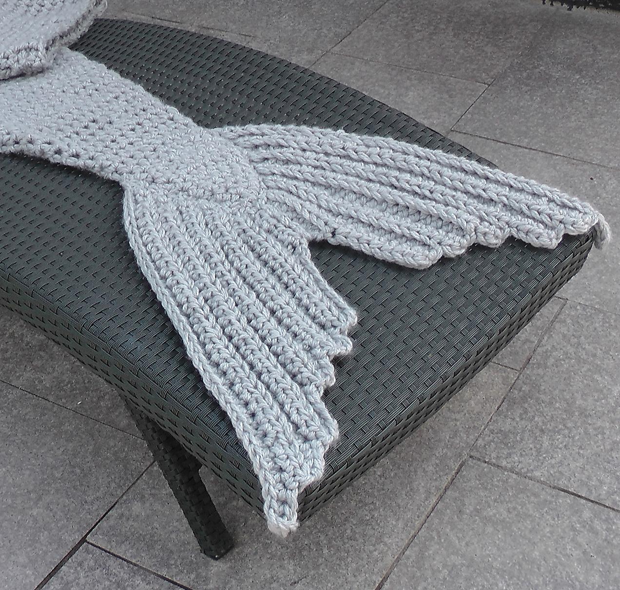 Madison Mermaid Tail Blanket