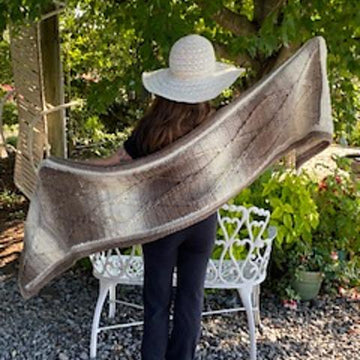Lazy Cables Pocket Shawl
