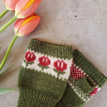 March Flowers Mitts