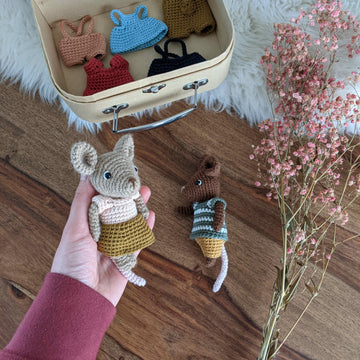 Cute mouse + wardrobe