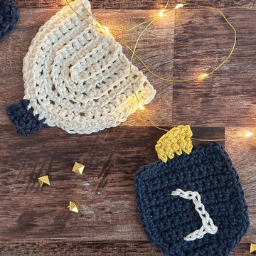 Hanukkah Menorahs & Dreidels Garland
