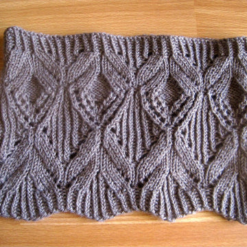 Josephine Lace Cowl