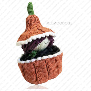 Knit Beatrix The Witch Queen