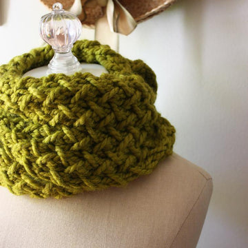 Embraceable Cowl / Scarf