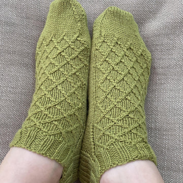 Fence Hopper Ankle Socks
