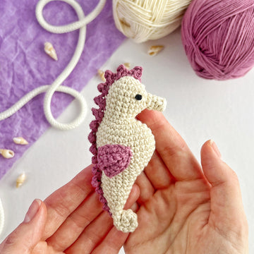 Seahorse crochet pattern keychain Amigurumi sea animal mini toy Car hanging Crochet keyring bag charm