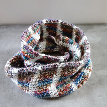 029- Striped infinity cowl