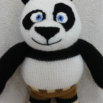 Toy  knitting paterns -Knitted Panda  kung fu