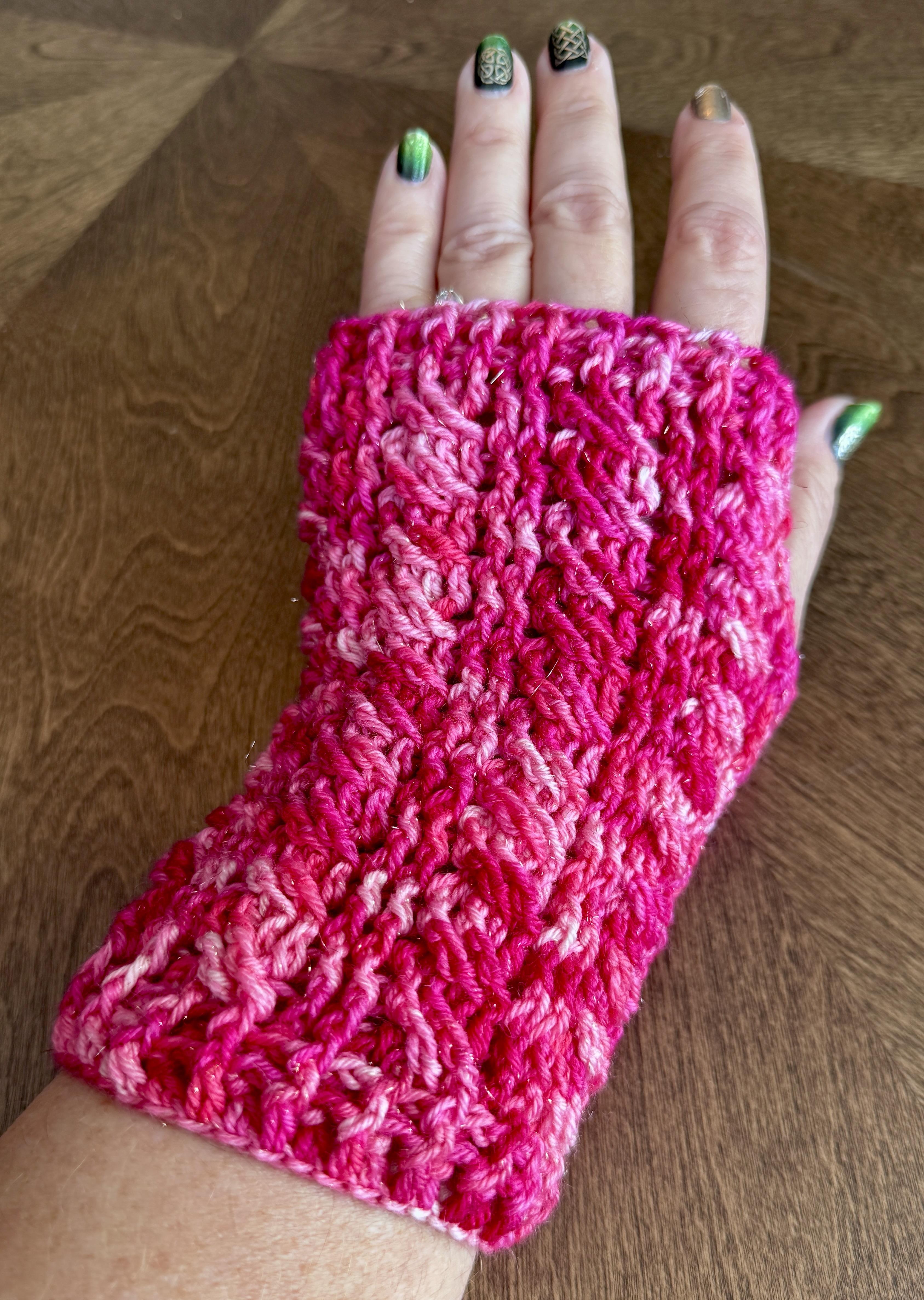 EASY Cabled Hand Mitts & Headband
