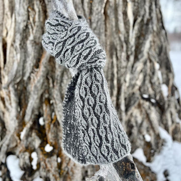 Climbing Vines Brioche Scarf