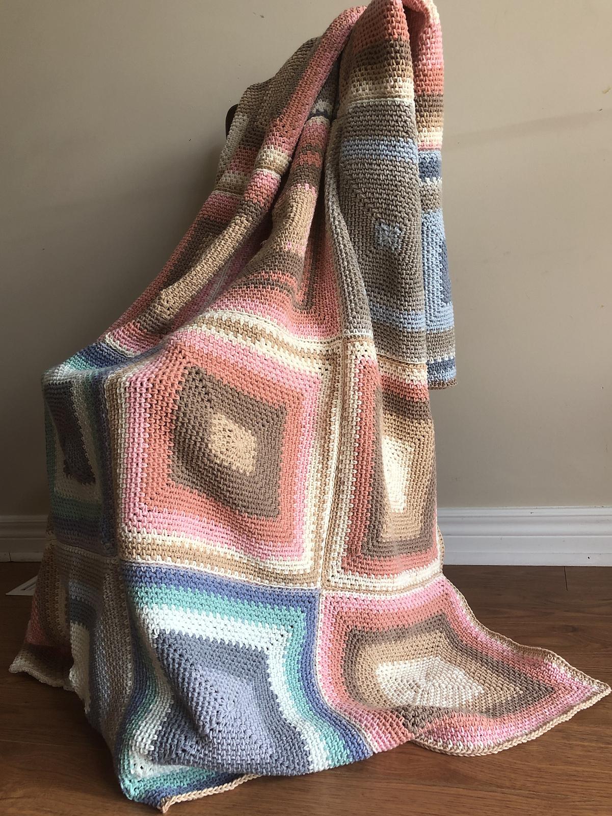 Around the Bend Throw