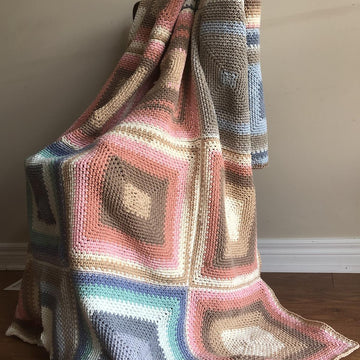 Around the Bend Throw