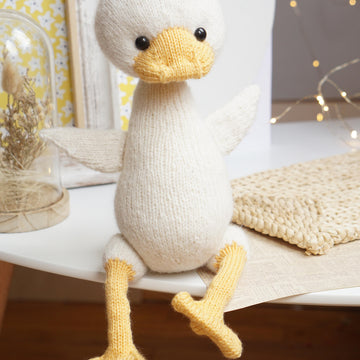 Knitting Pattern: Goose toy