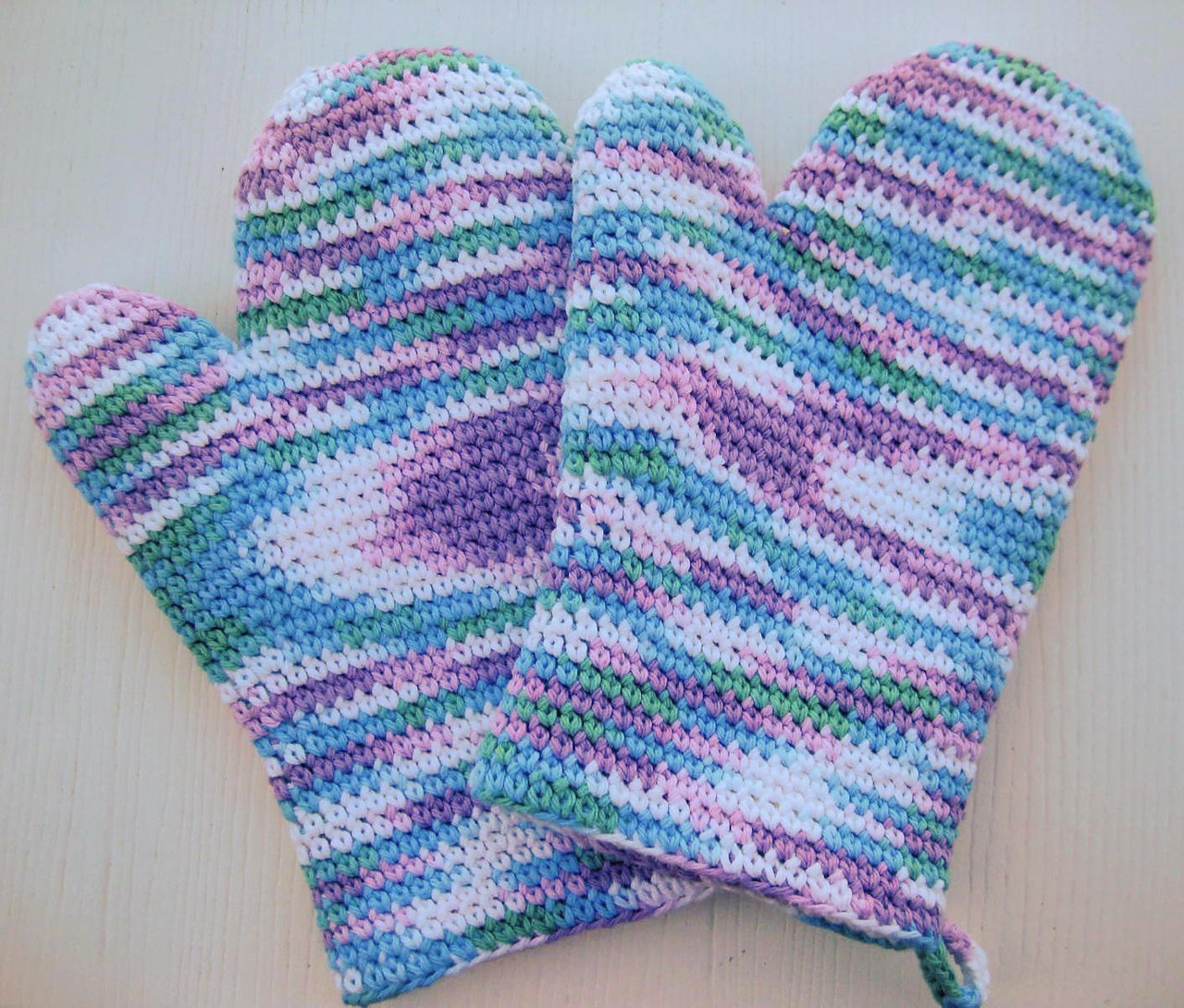 Give Yourself A Hand Oven Mitt