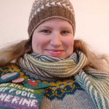 Knitted name badge