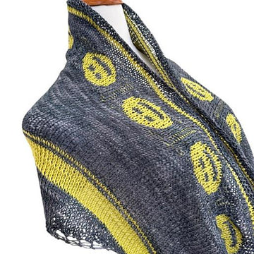 All smiles shawl
