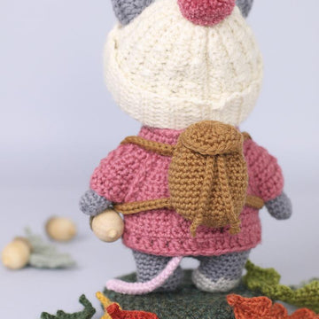 Clover the Mouse in Winter