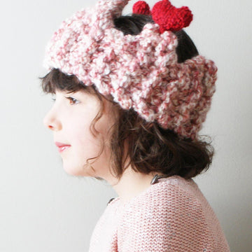 Chunky Heart Crown Earwarmer (hat023)