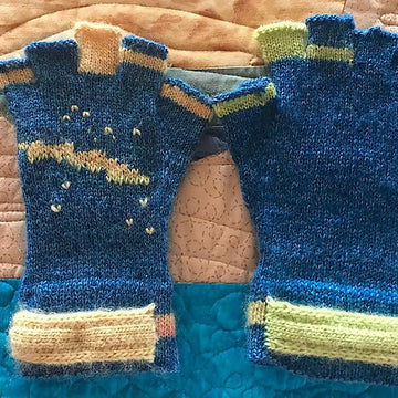 Galactic Heroine Mitts
