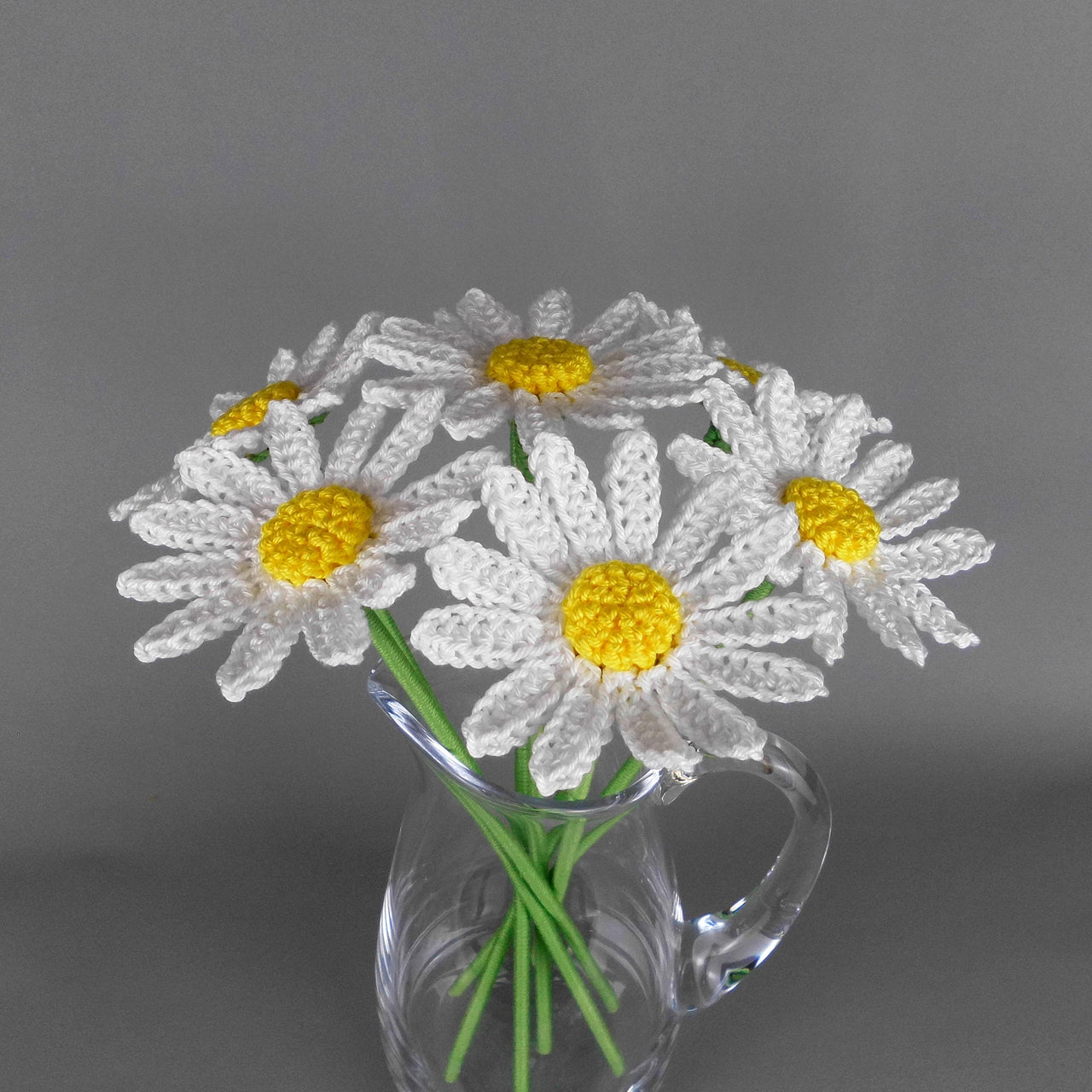 Crochet Daisy Pattern easy from scraps of yarn