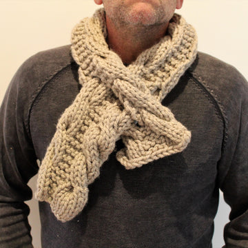 Mens Woodland Cable Keyhole Scarf