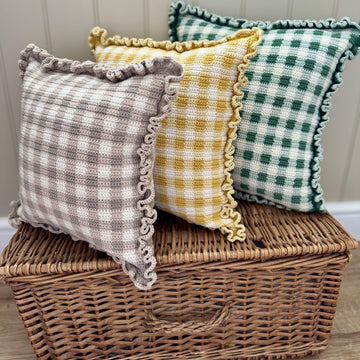 Gingham crochet cushions