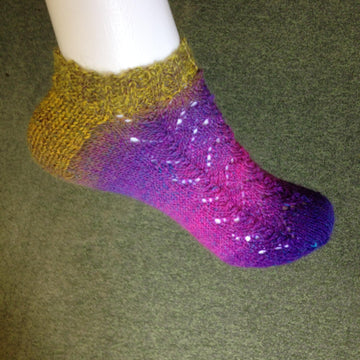 Lacy Arrow 4 Ply Socks