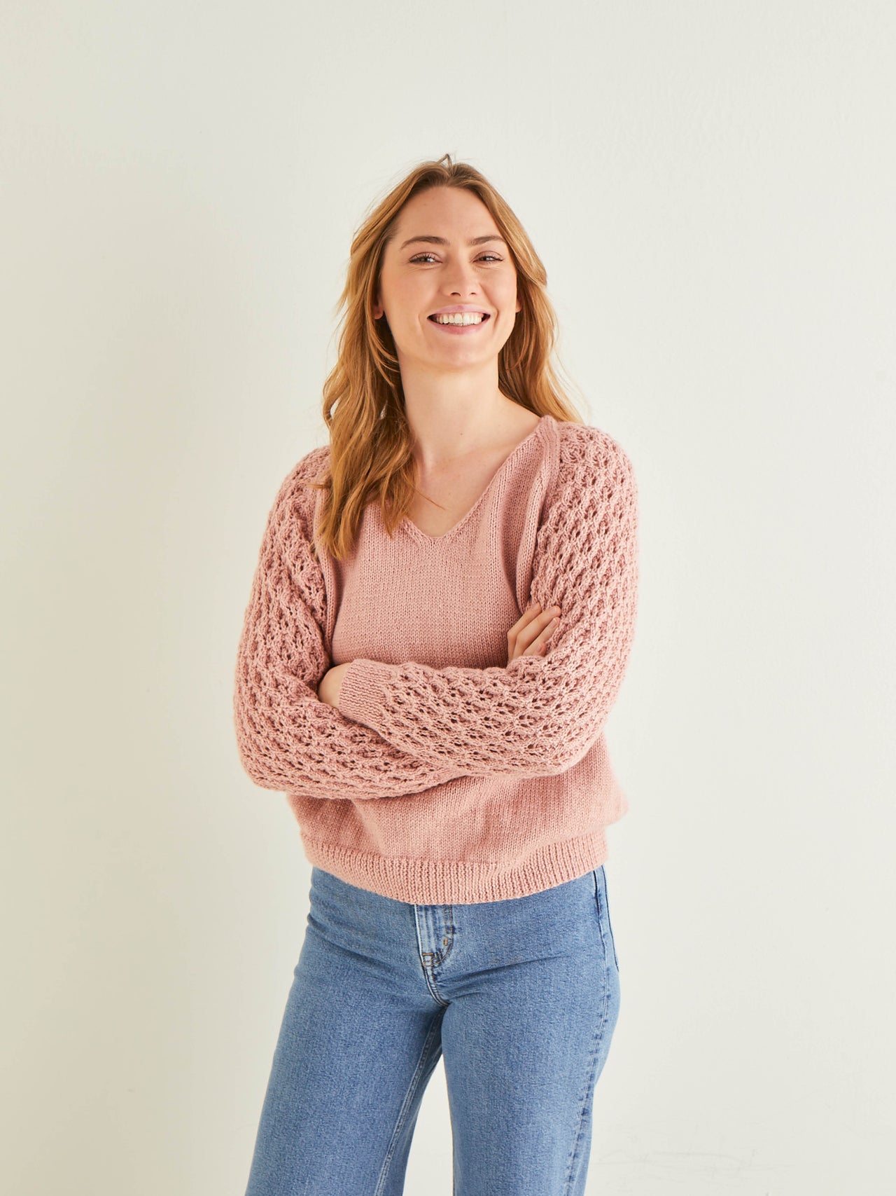 Sweater in Hayfield Bonus DK - 10266 - Leaflet