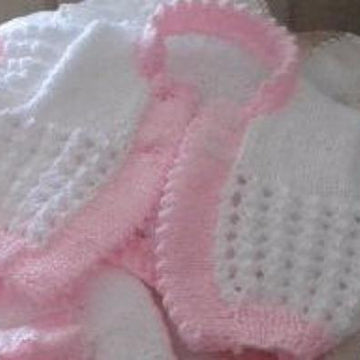 Olivia Cardi Boy/Girl size Newborn and 0-3mths