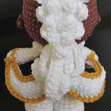 Storm (X-Men) amigurumi doll - crochet pattern by Crochelandia
