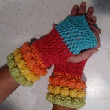Popcorn Bobbles Fingerless Gloves