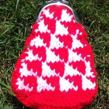Six knitted coin purses