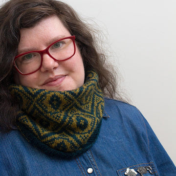 Cat's Eye Cowl