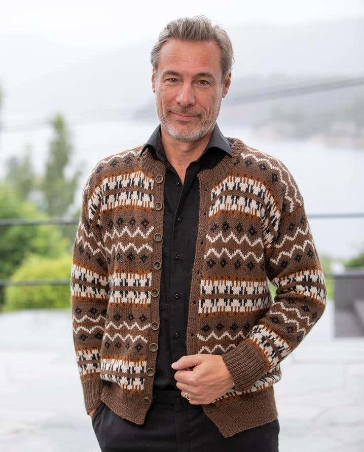 Tynnes Cardigan in Viking Garn Alpaca Storm - Downloadable PDF