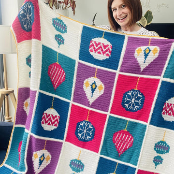 Merry Bauble Blanket