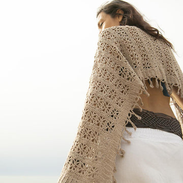 Mañanita Shawl