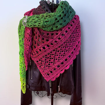 Triangular Scarf "Dryope"