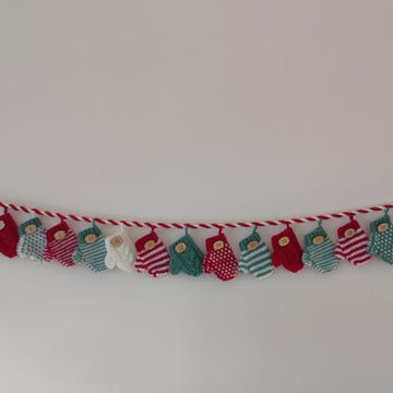 Mini Mittens Christmas Advent Calendar Garland