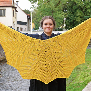 Sunny citrine shawl