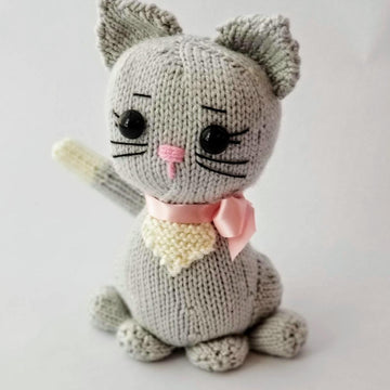 Sitting Pretty Kitten