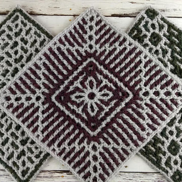 August Interlocking Square