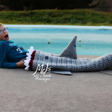 Bulky & Quick Shark Blanket