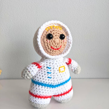 Amigurumi Astronaut
