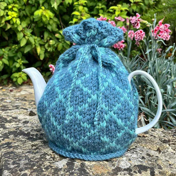 Diamond Patterned 4 Cup Teapot Cosy Knitting Pattern