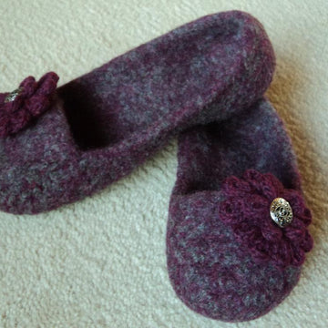 3" Flower Pin Pattern Knit & Crochet