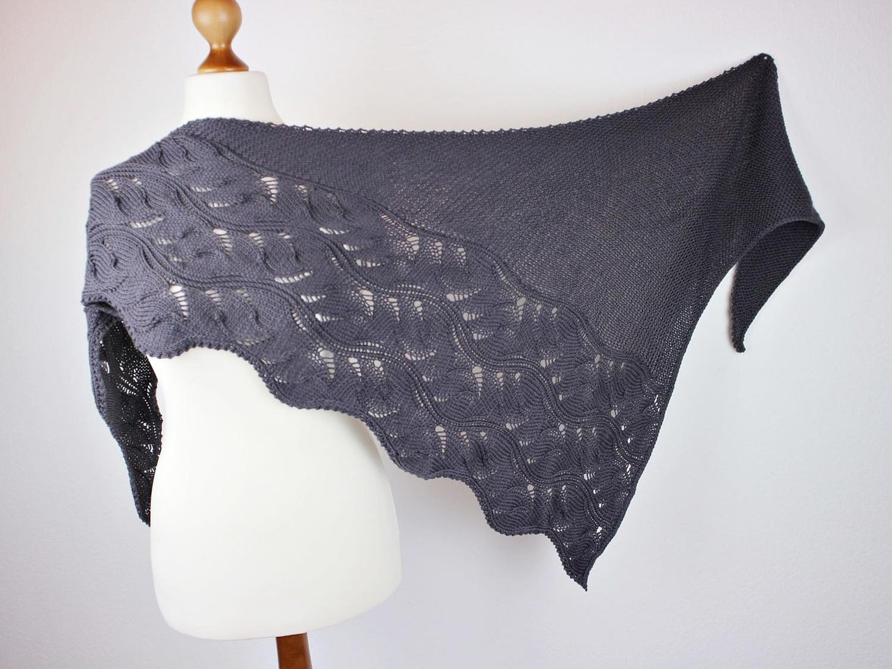 Kntting Pattern Shawl - "Harmony" Lace Shawl - Advanced Knitting Pattern - EN & DE