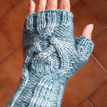 Amadare fingerless mitts